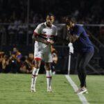 ” Mais um jogo pra nós desafiador, sem um atacante de referência que é o Calleri” diz Carpini