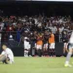 Análise: São Paulo demora a acordar, mas tem lampejos de time de 1ª prateleira contra o Galo