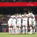 Escalação do São Paulo: Zubeldía aposta em esquema com 3 zagueiros e apenas 2 titulares contra o Botafogo