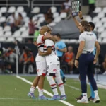 Último jogo do ano mostra que base pode ser solução para São Paulo endividado