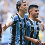 São Paulo perde no Sul, e Grêmio praticamente sela permanência na Série A do Brasileiro