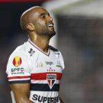 Lucas fala sobre polêmica do sintético e explica como superar grama do Palmeiras na semi