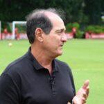 Muricy revela papo com Zubeldía após expulsão contra o Galo: “Fui na sala dele”