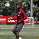 Arboleda treina, e São Paulo encerra preparação para visitar o Botafogo pelo Campeonato Brasileiro