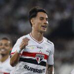Ferreira vê rendimento crescer e se torna vice-artilheiro do São Paulo em 2025; veja números