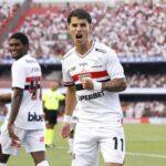 Em grande fase, Ferreirinha marca pelo quarto jogo seguido e celebra primeira vitória do São Paulo