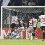 Rafael revela estratégia para induzir erro em pênalti contra o São Paulo: “Nem caí”