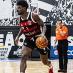 Flamengo vence São Paulo e segue caça ao líder Minas no NBB