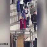 Torcedor do Talleres faz gesto racista para torcida do São Paulo; assista ao vídeo