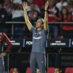 Antes de jogo contra o Cruzeiro, diretor do São Paulo garante permanência de Zubeldía