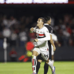 Lucca evolui em tratamento e pode reforçar o São Paulo contra o Bahia; Tricolor terá desfalques