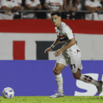 Volante do São Paulo, Bobadilla é multado pela Conmebol por caso de xenofobia