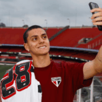 Rotina dividida: Lucca puxa fila de garotos do São Paulo em curso à distância sobre gestão desportiva