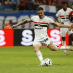 Luciano vê falta de atenção do São Paulo e cobra elenco após derrota para o Bahia