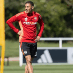 São Paulo avalia contratação do atacante Carlos Vinícius, ex-Fulham