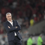 “É preciso saber o que temos nas mãos”: Crespo admite diferença técnica entre São Paulo e Flamengo