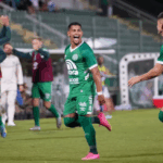 São Paulo negocia a contratação do lateral-direito Maílton, da Chapecoense
