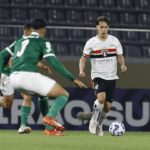 Aos 18 anos, lateral do São Paulo retorna à Seleção sub-20 após lesão