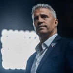 Crespo valoriza reação do São Paulo contra o Sport e apoia Young após falha: “Todo mundo erra”