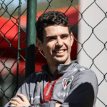 São Paulo abre preparação para enfrentar Athletico, e Oscar inicia processo de recuperação no CT
