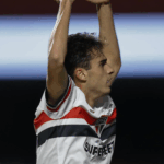 Rodriguinho vê “ótima resposta” do São Paulo após eliminação e celebra chance