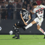 Dinenno desencanta pelo São Paulo e encerra longo jejum: “Parece interminável, mas não é”