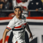 São Paulo confirma trauma no tornozelo de Enzo Díaz e descarta lesão em Wendell