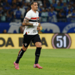 Suspensão de Luciano gera nova dor de cabeça para Crespo no São Paulo