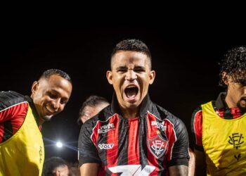 Coritiba entra na disputa com o Vitória pela contratação de Erick, do São Paulo