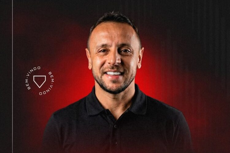 São Paulo anuncia Rafinha como novo gerente esportivo
