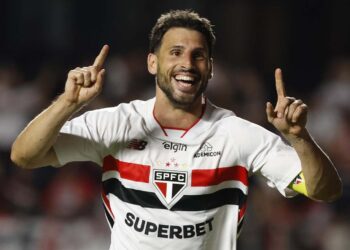 Calleri exalta bom momento do São Paulo: “Estamos no caminho”