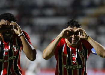 São Paulo vence a Ponte Preta e avança às quartas do Paulistão