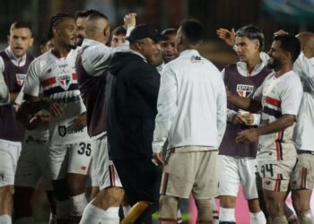 São Paulo faz história e é o primeiro a chegar a 400 vitórias no Brasileirão
