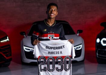São Paulo anuncia renovação de Marcos Antônio