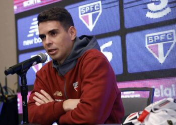 São Paulo chega a um acordo para rescisão de contrato com Oscar