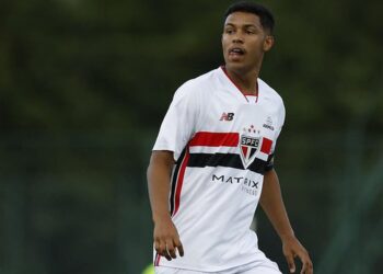 Ryan Francisco ganha minutos pelo sub-20 do São Paulo