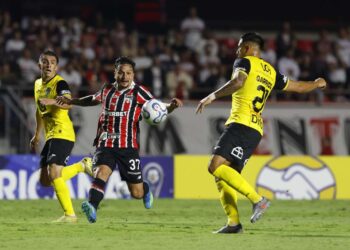 São Paulo aposta em Artur sem custos e vê atleta assumir protagonismo
