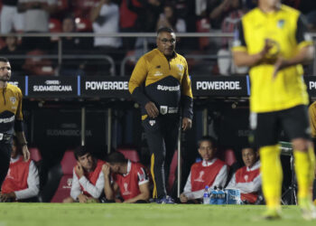 Roger explica força máxima no São Paulo e concorda com vaias: ”Foram justas”