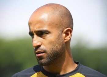 Lucas avança em recuperação e volta a treinar no São Paulo