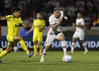 Luciano brilha de novo, e São Paulo bate o Mirassol, em Campinas