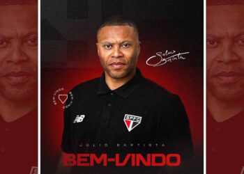 São Paulo anuncia Júlio Baptista como novo técnico do Sub-20