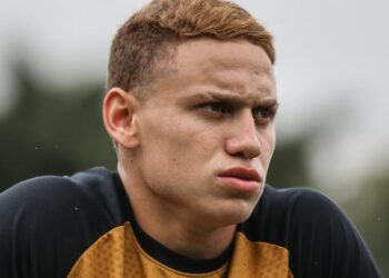 Maik perde espaço com Roger e tem futuro indefinido no São Paulo