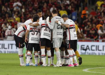 São Paulo avalia disputar jogos-treino durante pausa antes de duelo com o Grêmio