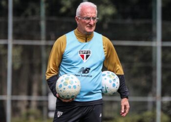 Dorival terá 12ª escalação diferente em 12 jogos pelo São Paulo